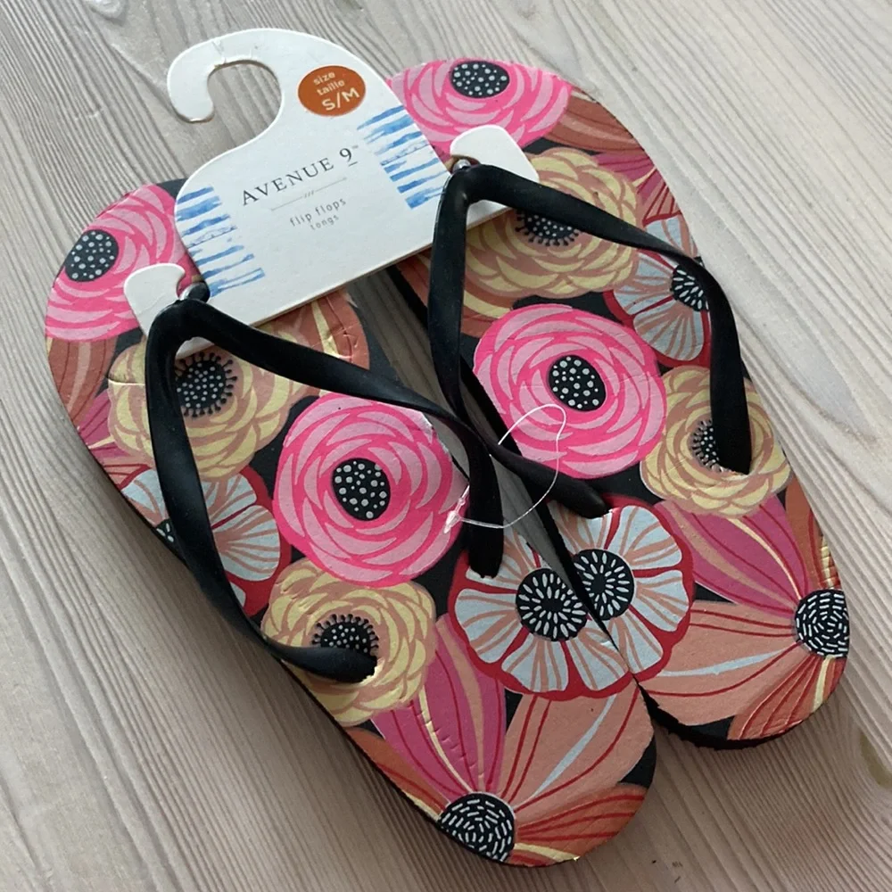 Floral Flip Flops - Picture 2 of 4